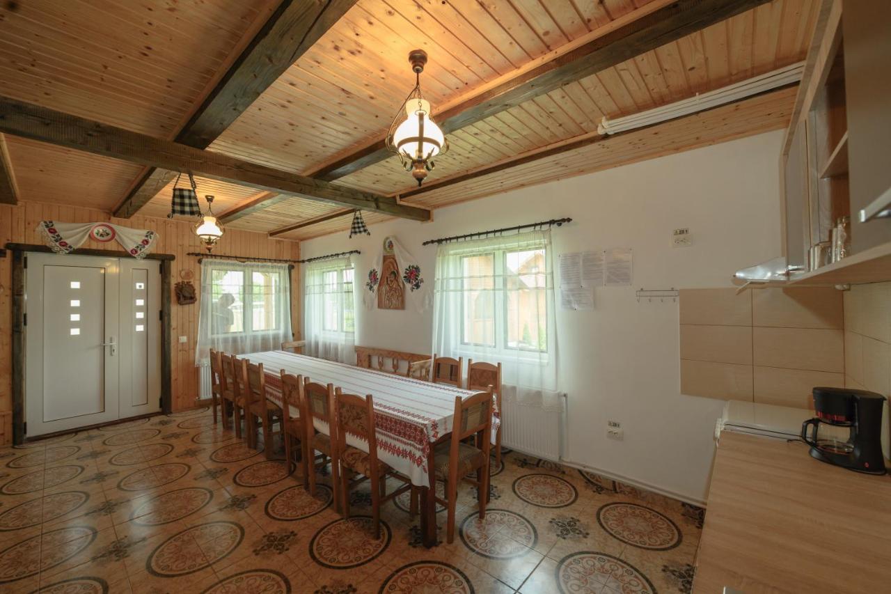 Casa Cupcea Villa Budeşti Екстериор снимка